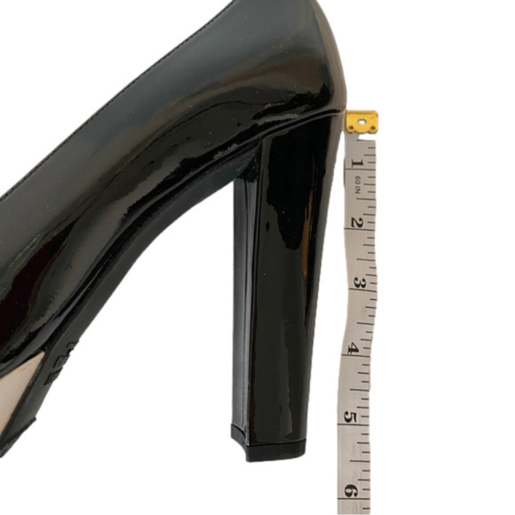 ⭐️2 x HOST PICK⭐️ Stuart Weitzman Black & White Patent Platform Heels - Picture 7 of 7